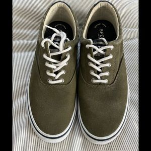 Men sperry top siders boat shoes.